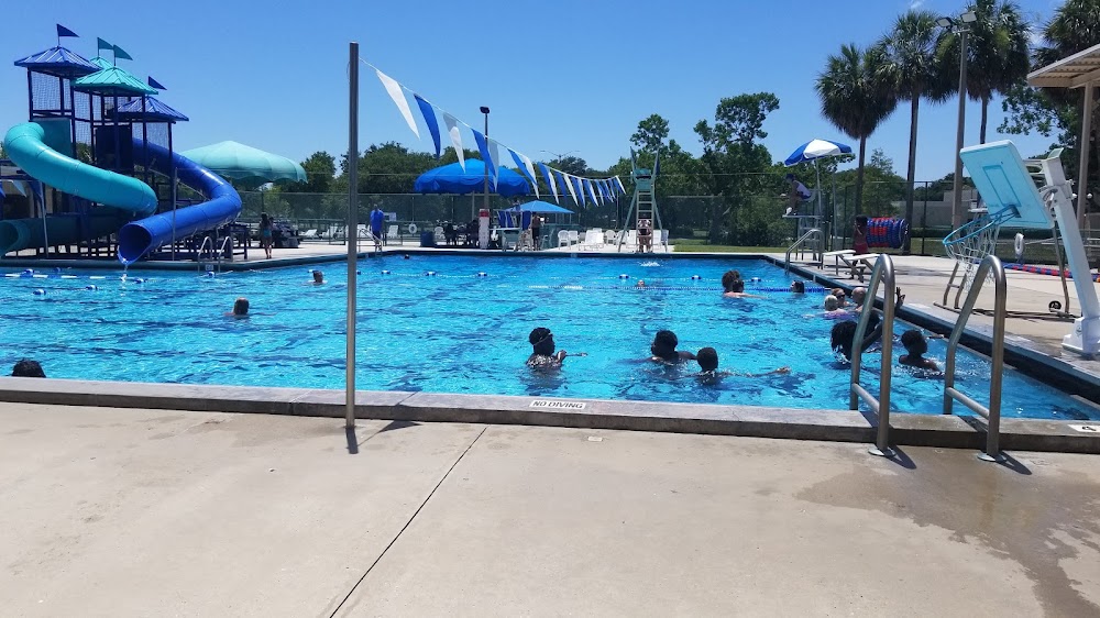Community swimming pool at Walter Fuller Park in St. Petersburg